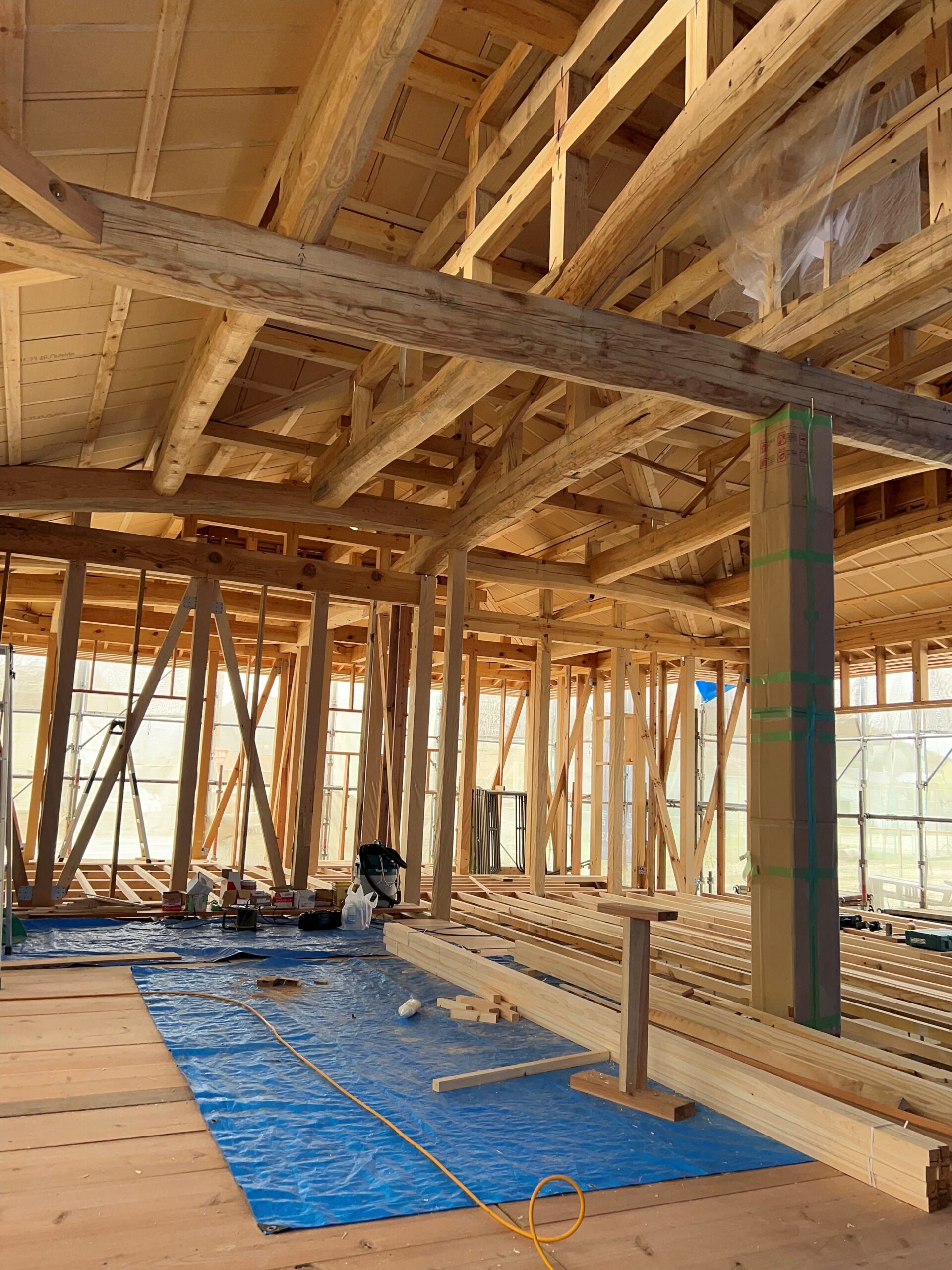 住宅　2024竣工　２階建て　在来軸組工法(太鼓梁)